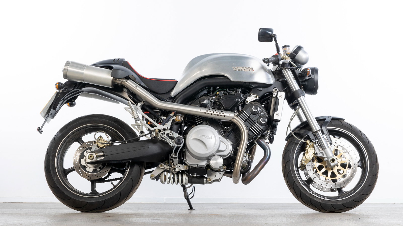 Voxan Black Magic - side